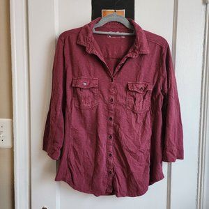 Eddie Bauer stretchy soft three-quarter sleeve button up